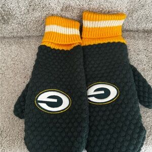47 Brand Green Bay Packers mittens NWOT